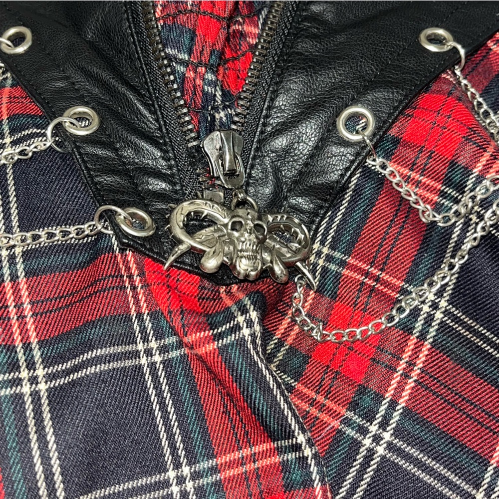 Devil Fashion Noise Annoys Red Black Plaid Goth Skirt - Please read description - Picture 8 of 10
